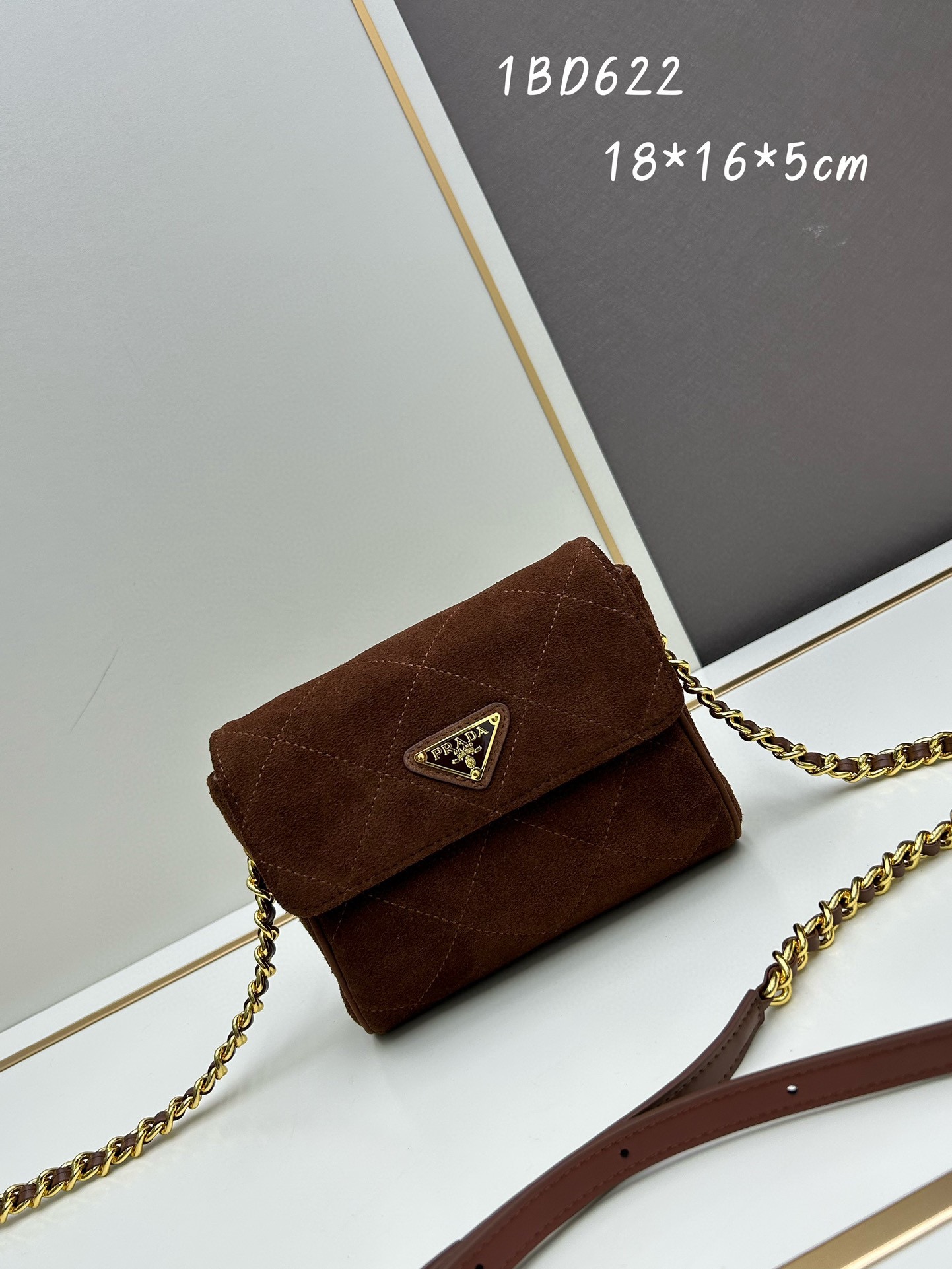 Saffiano texture Vintage Flap Shoulder Bag - Gorchic - $152.99