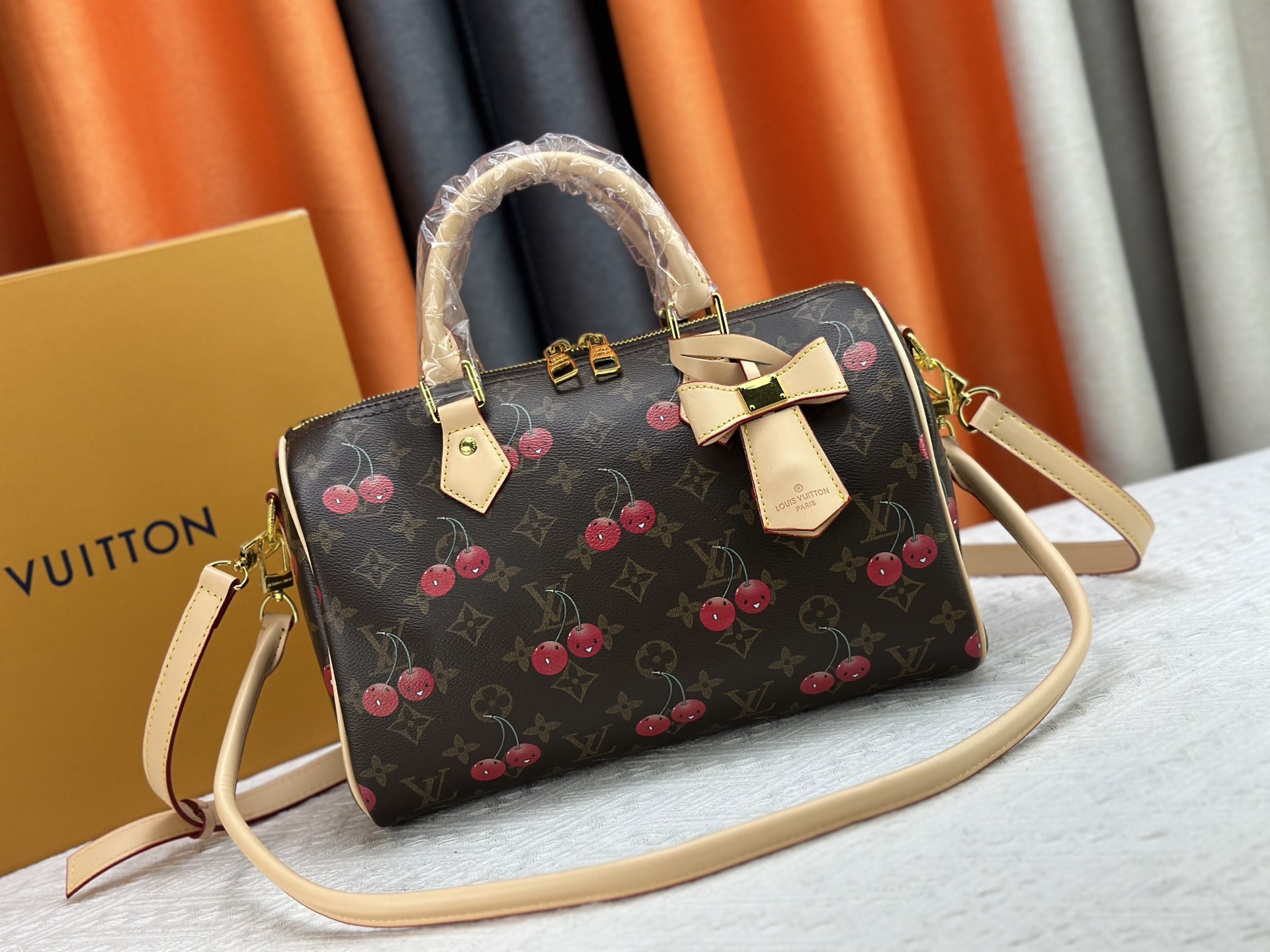 Designer Monogram x Murakami x TM Speedy Bandoulière 25 & Speedy 30 Bag - Gorchic - $126.99
