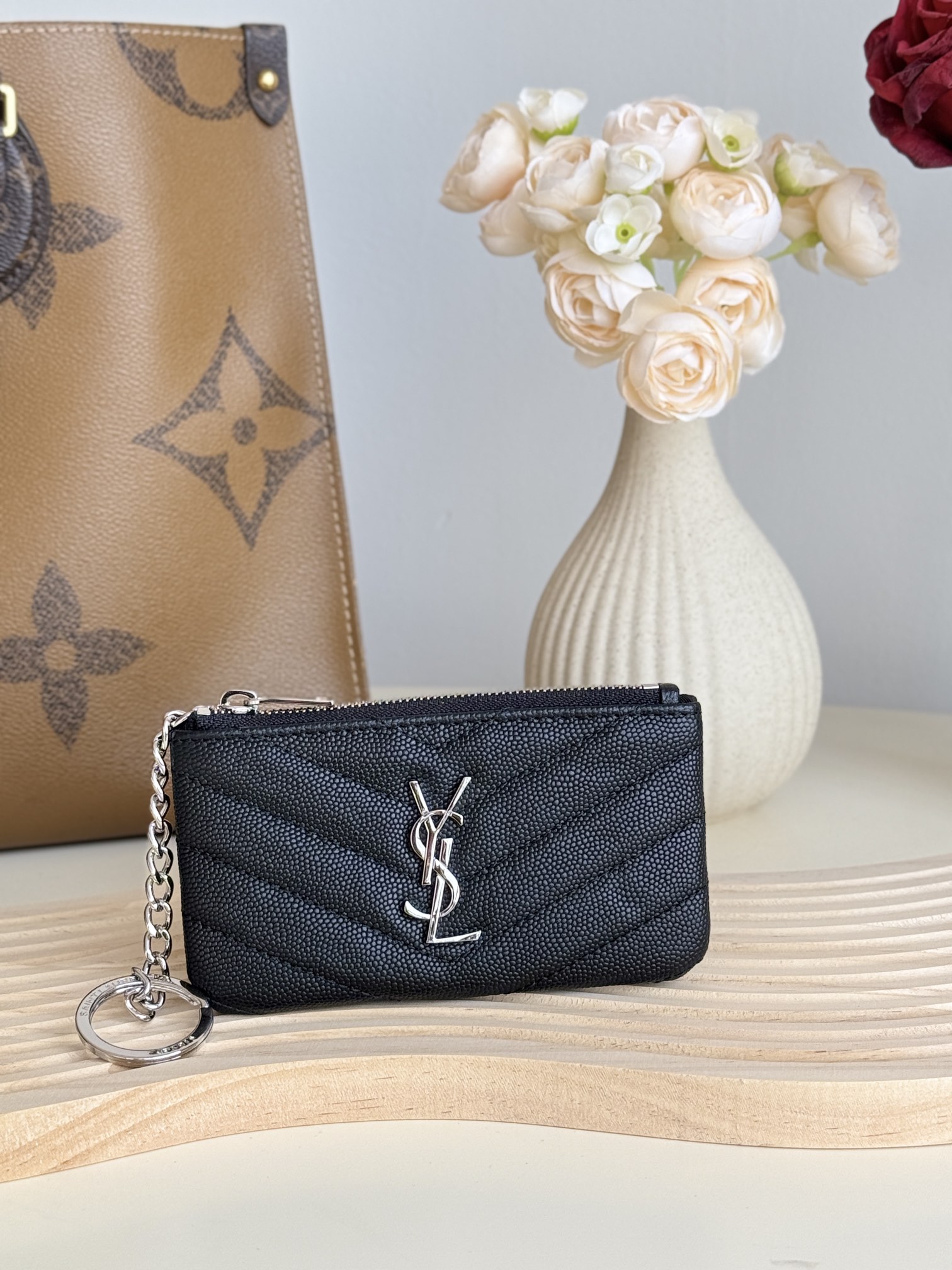 Lady Designer Ball-Patterned Cowhide Wallet -Black Sliver Wallet - Gorchic - $55.99