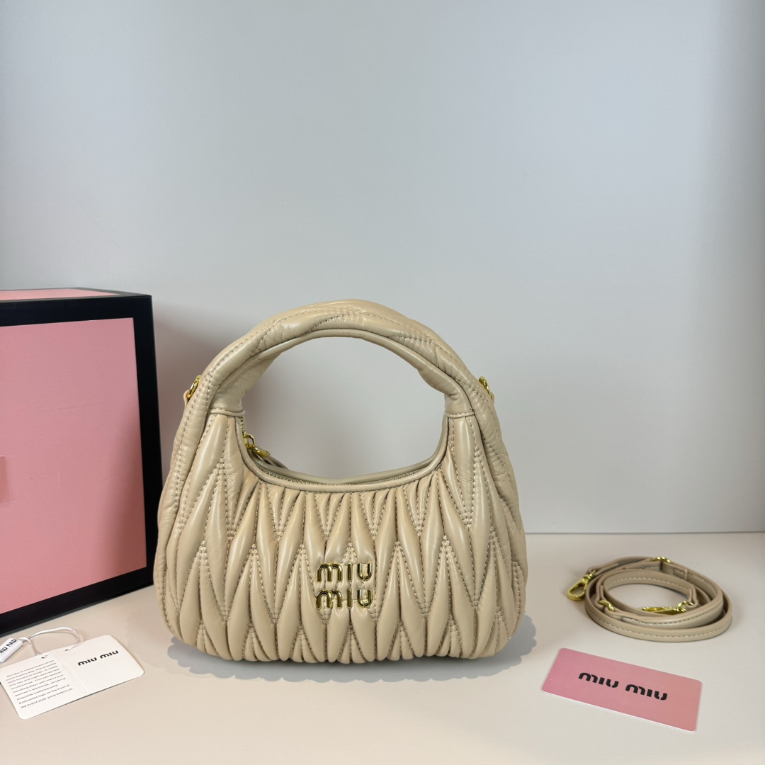 MU Wander matelassé nappa leather hobo bag handbag - Bag - Gorchic - $114.99