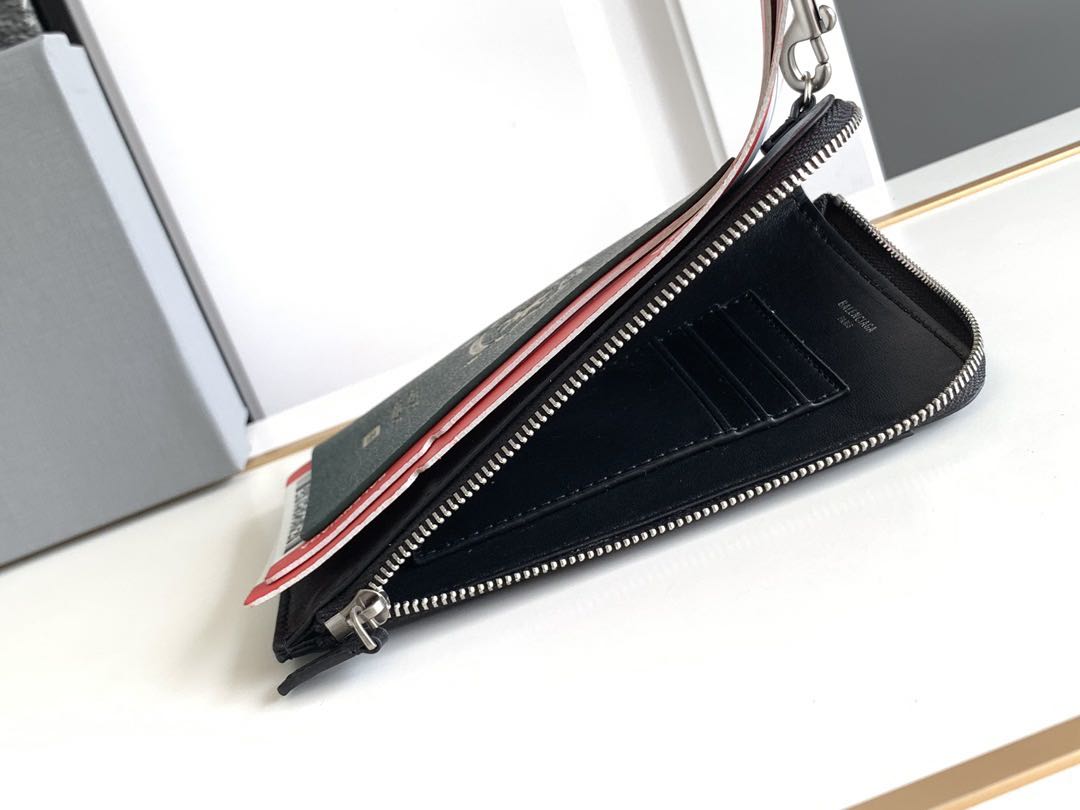 Hourglass iconic Men's Light Green Passport Long Wallet 1 Ticket - Bag - Gorchic - $139.99