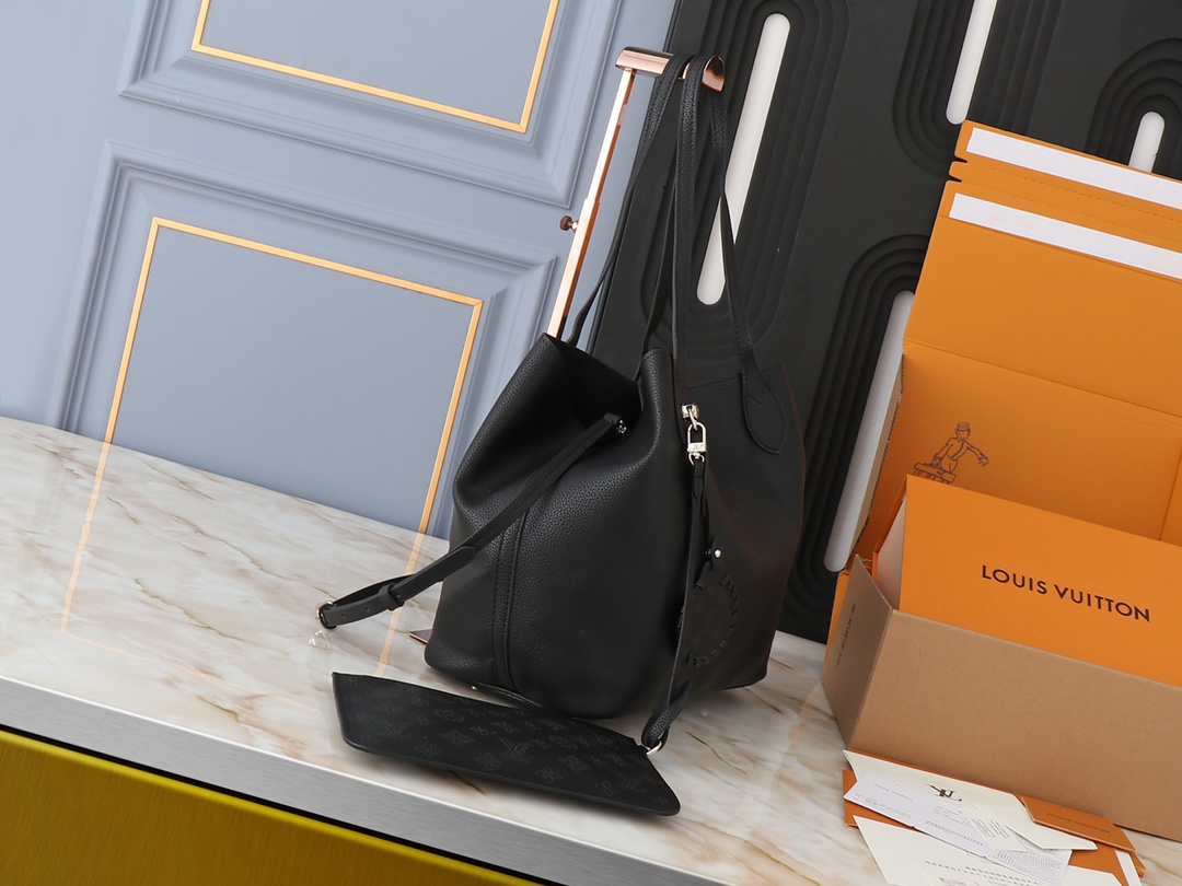 Designer Monogram Blossom PM Black - Bag - Gorchic - $117.99