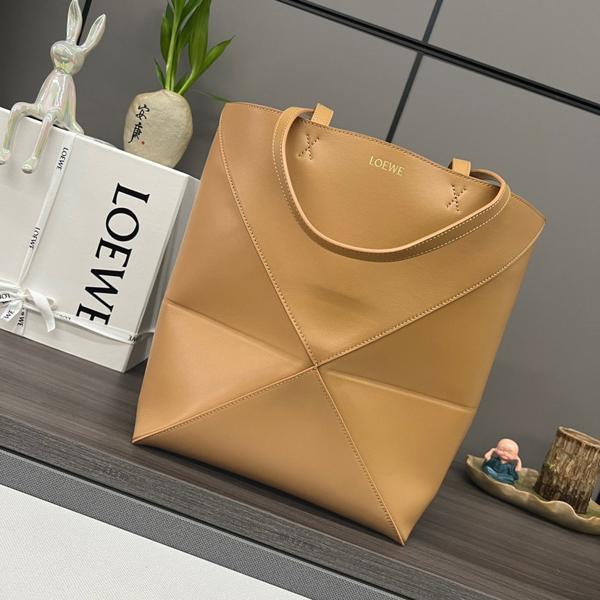 Puzzle iconic Puzzle Fold Tote in shiny calfskin Medium Brown - Bag - Gorchic - $117.99
