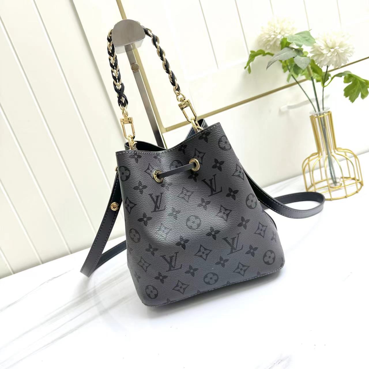 Designer Monogram NéoNoé MM - Bag - Gorchic - $136.99