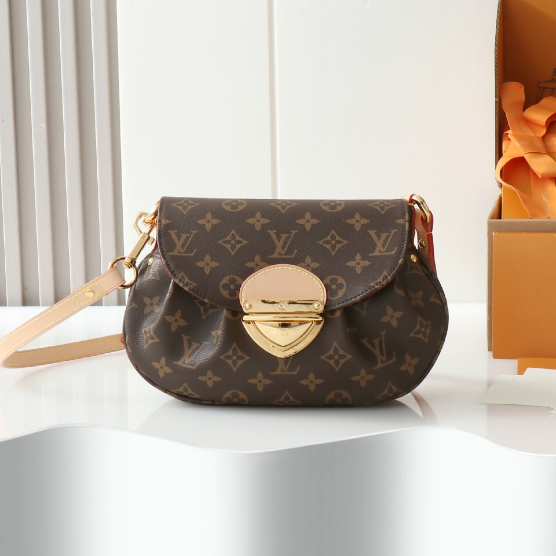 Designer Sunset Monogram Handbag - Gorchic - $125.99